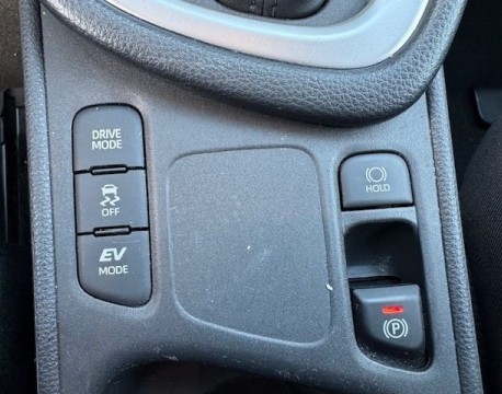 YARIS AFFAIRES 116H DYNAMIC BUSINESS HYBRIDE UTILITAIRE BOITE AUTO