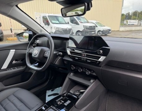 C4 1.2 HYBRIDE 136CH S&S MAX AUTOMATIQUE