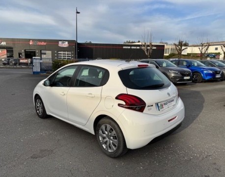 208 1.2 PURETECH 82CH ACTIVE BUSINESS DISTRIBUTION NEUVE