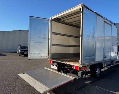 JUMPER CAISSE 20M3 + HAYON BLUEHDI 140 S&S CONTROL