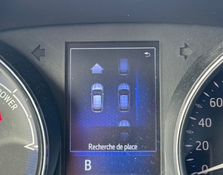 C-HR 122H DISTINCTIVE 2WD E-CVT