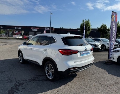 C-HR 122H DISTINCTIVE 2WD E-CVT
