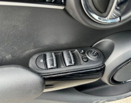 MINI 5 PORTES COOPER S 178CH EDITION CAMDEN BVA7
