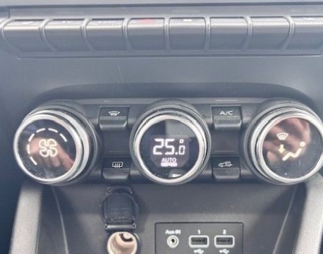 CLIO V 1.6 E-TECH 140CH ZEN -21 + OPTIONS