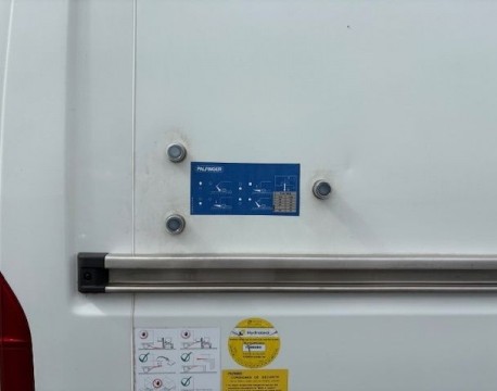 BOXER FOURGON 330 L1H2 2.0 BLUEHDI 110 PREMIUM PACK + HAYON 500KG