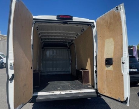 BOXER FOURGON 330 L1H2 2.0 BLUEHDI 110 PREMIUM PACK + HAYON 500KG