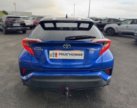 C-HR 122H GRAPHIC 2WD E-CVT RC18
