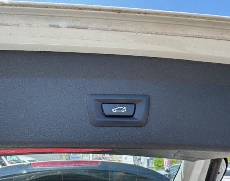 X1 (F48) SDRIVE16D 116CH LOUNGE