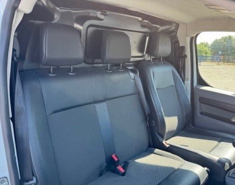VIVARO FOURGON L2 AUGMENTE 2.0 D 120CH PACK CLIM