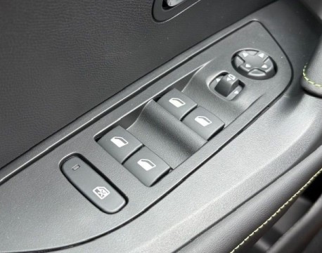 2008 1.2 PURETECH 130CH S&S GT EAT8 BOITE AUTO ZERO KM !