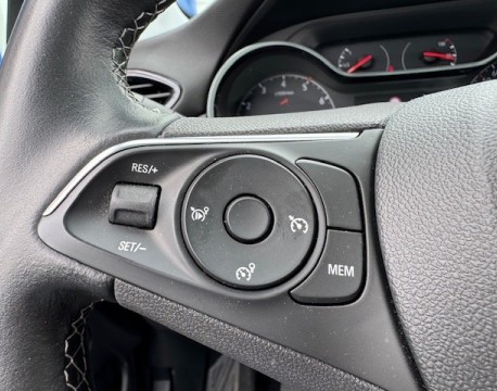 CROSSLAND 1.5 D 110CH ELEGANCE TOIT PANORAMIQUE