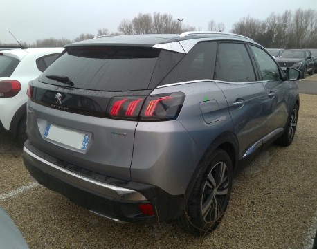 3008 PLUG-IN HYBRID 225CH GT E-EAT8