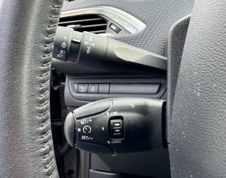 2008 1.2 PURETECH 82CH STYLE DISTRIBUTION NEUVE