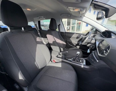 308 SW 1.2 PURETECH 110CH S&S ACTIVE BUSINESS DISTRIBUTION OK