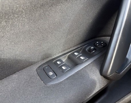 308 SW 1.2 PURETECH 110CH S&S ACTIVE BUSINESS DISTRIBUTION OK