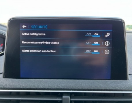 3008 1.5 BLUEHDI 130CH GT LINE DITSTRIBUTION NEUVE