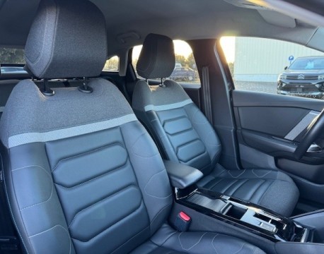 C4 BLUEHDI 130CH S&S SHINE EAT8