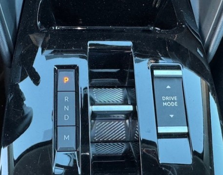 C4 BLUEHDI 130CH S&S SHINE EAT8