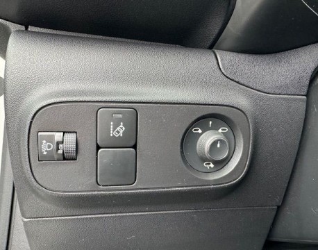 C3 SOCIETE 1.2 PURETECH 82CH S&S FEEL NAV E6.D