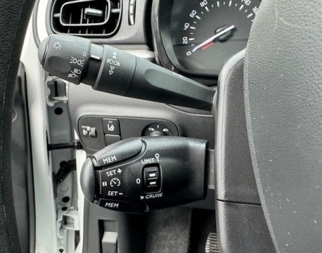 C3 SOCIETE 1.2 PURETECH 82CH S&S FEEL NAV E6.D