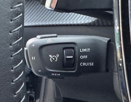 208 1.2 HYBRID 100CH ALLURE E-DCS6