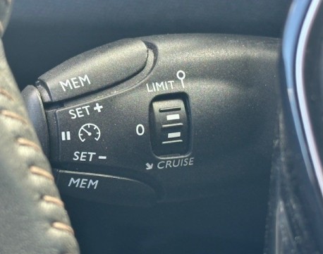 5008 1.5 BLUEHDI 130CH S&S ACTIVE BUSINESS EAT8 7PLACES