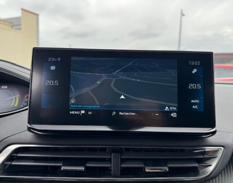 5008 HYBRID 136CH ALLURE PACK + PARK ASSIST