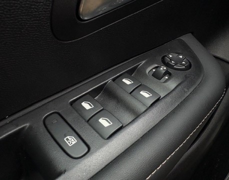 208 1.2 HYBRID 100CH ALLURE E-DCS6