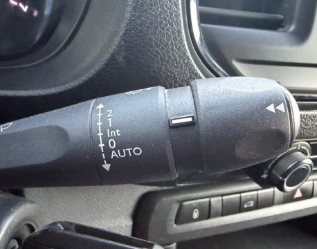 EXPERT FOURGON STANDARD 2.0 BLUEHDI 120CH PREMIUM