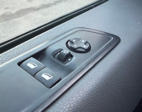 EXPERT FOURGON STANDARD 2.0 BLUEHDI 120CH PREMIUM