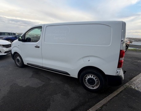 EXPERT FOURGON STANDARD 2.0 BLUEHDI 120CH PREMIUM