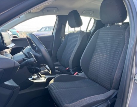 208 1.2 PURETECH 100CH ACTIVE BUSINESS EAT8