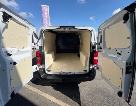 EXPERT FOURGON M 1.5 BLUEHDI 120CH S&S + OPTIONS