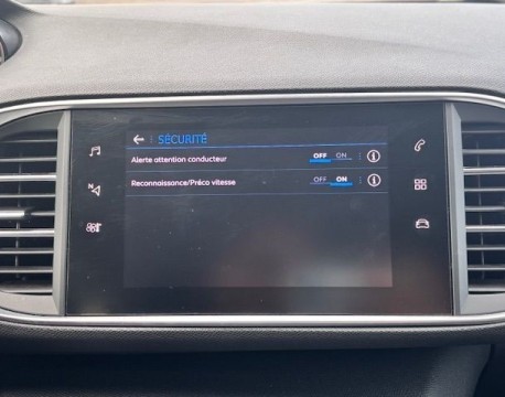 308 1.2 PURETECH 110CH ALLURE DISTRIBUTION NEUVE