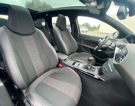 308 SW 1.2 PURETECH 130CH GT LINE TOIT PANORAMIQUE