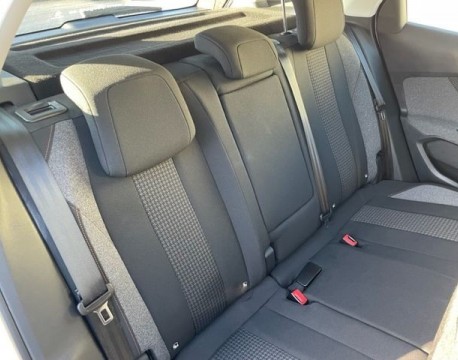 3008 1.2 PURETECH 130CH ACTIVE DISTRIBUTION NEUVE