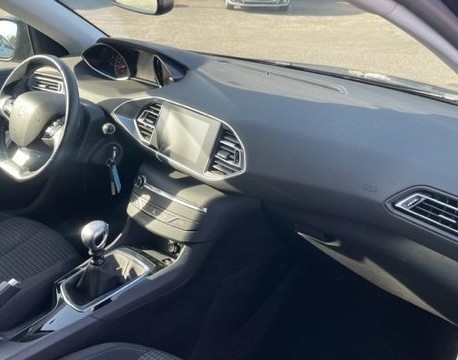 308 1.2 PURETECH 130CH STYLE DISTRIBUTION NEUVE