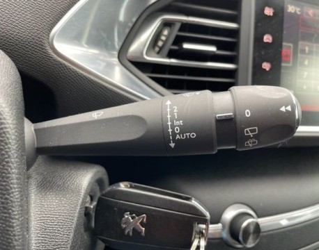 308 1.2 PURETECH 130CH GT LINE DISTRIBUTION NEUVE