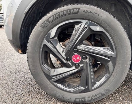 DS 3 CROSSBACK E-TENSE PERFORMANCE LINE +