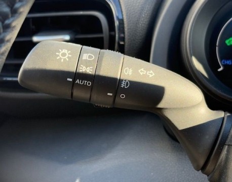 YARIS 116H DESIGN PACK 5P HYBRIDE