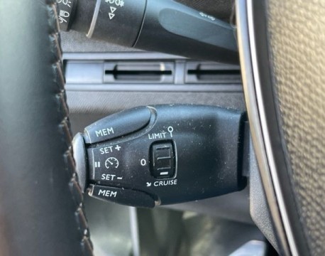 3008 1.2 PURETECH 130CH GT LINE DISTRIBUTION NEUVE