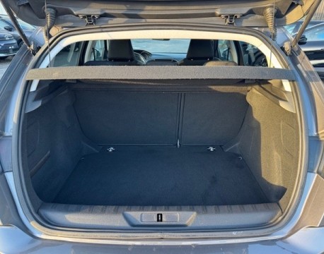 308 1.2 PURETECH 110CH STYLE GPS DISTRIBUTION + 4 PNEUS NEUFS