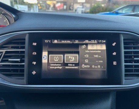 308 1.2 PURETECH 110CH STYLE GPS DISTRIBUTION + 4 PNEUS NEUFS