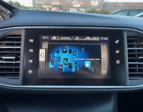 308 1.2 PURETECH 110CH STYLE GPS DISTRIBUTION + 4 PNEUS NEUFS