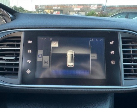 308 1.2 PURETECH 110CH STYLE GPS DISTRIBUTION + 4 PNEUS NEUFS