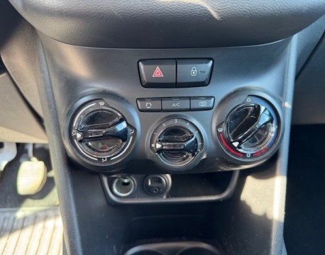 208 1.2 PURETECH 82CH ACTIVE 5P DISTRIBUTION NEUVE