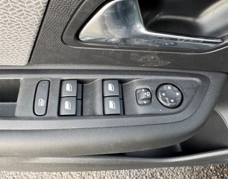 C4 1.2 PURETECH 130CH S&S MAX