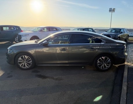 508 HYBRID 225H ALLURE BUSINESS E-EAT8