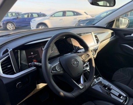 GRANDLAND 1.5 D 130CH ULTIMATE BVA8