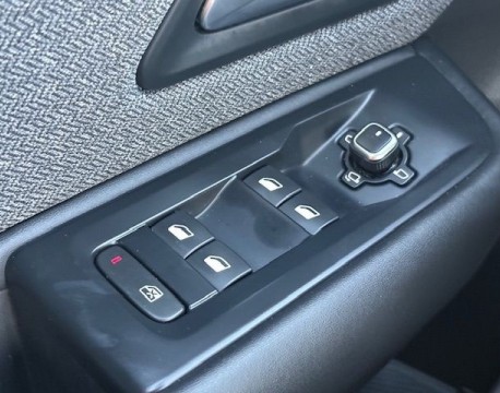 C5 X PURETECH 130CH S&S FEEL BUSINESS EAT8